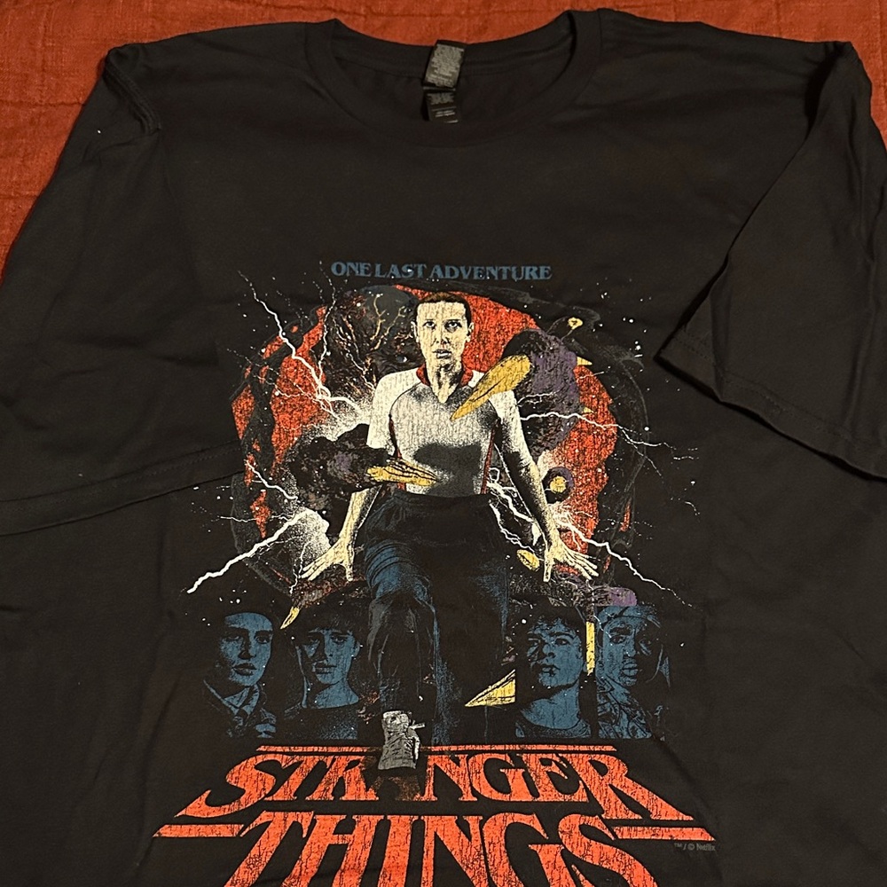 Stranger Things NYC Premiere Goody Bag BWSQK 94.5 FM Black Tee - The Squawk